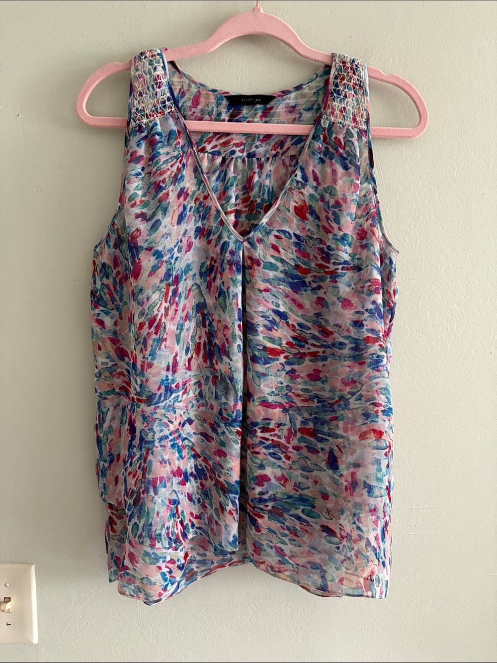 Paradigma Printed V-Neck Sleeveless Camisole in Blue-Pink Palette M
